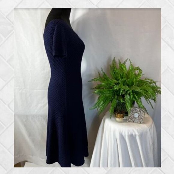 Michael Michael Kors Navy Waffle Knit Dress (ONLY) EUC  Size Medium - Picture 3 of 16